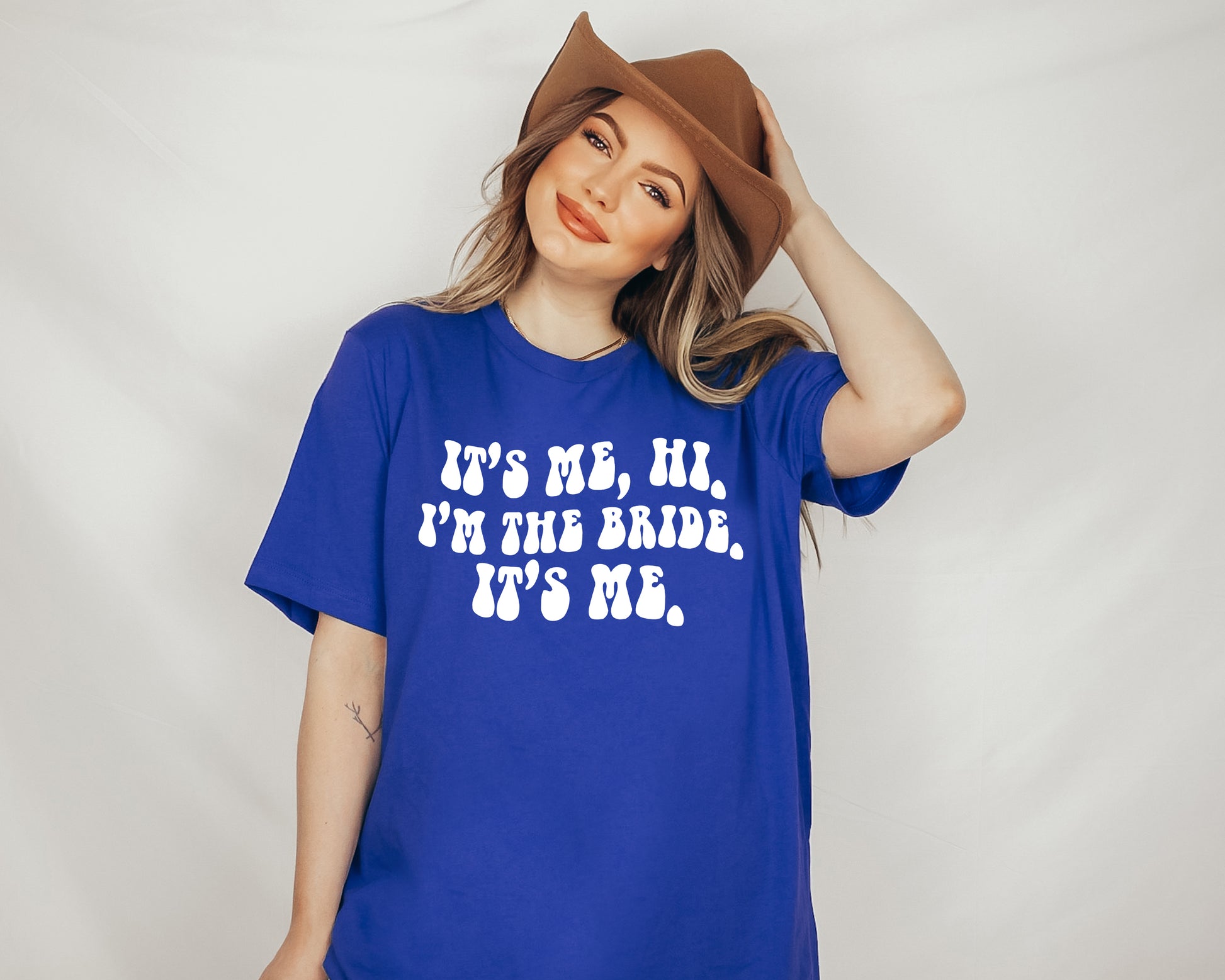 Its Me Hi Im The Bride Its Me, Funny Bride Shirt, Engagement Gift-newamarketing